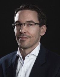 Dr. Roman Köper