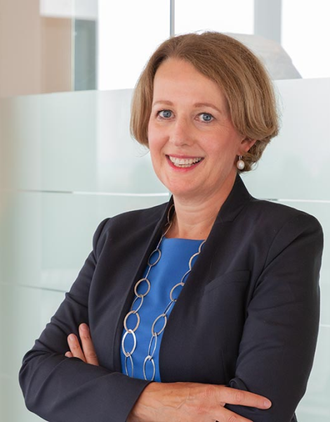 Dr. Andrea Pirscher
