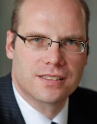 Dr. Gerrit Binz