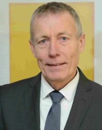 Dr. Michael Schneider
