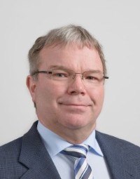 Dr. Hubert Menken
