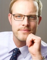 Dr. Julien Arnaud