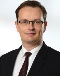 Dr. Oliver Freitag