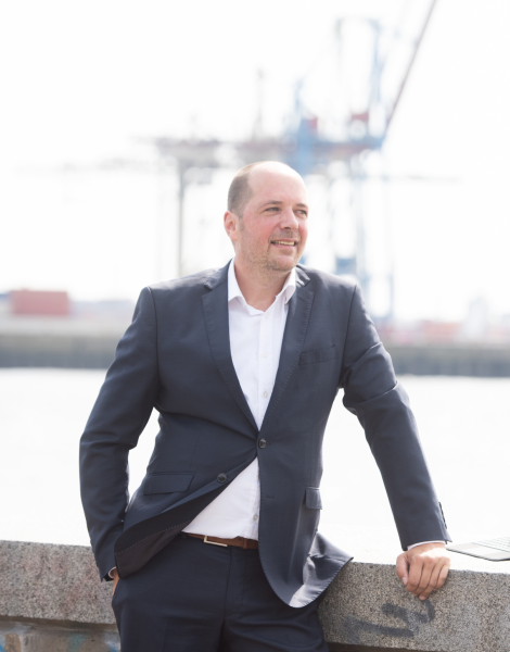 Stephan Dirks