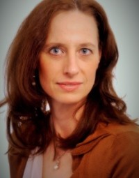 Dr. Iris Geis