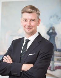 Dr. Patrick Wolff