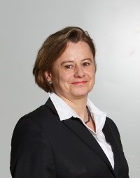 LL.M. (London) Julia Heise, Solicitor (England & Wales)