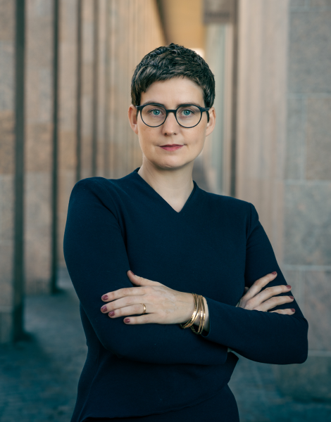 Dr. Anne Ulrich