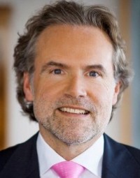 Dr. Ulf Heil